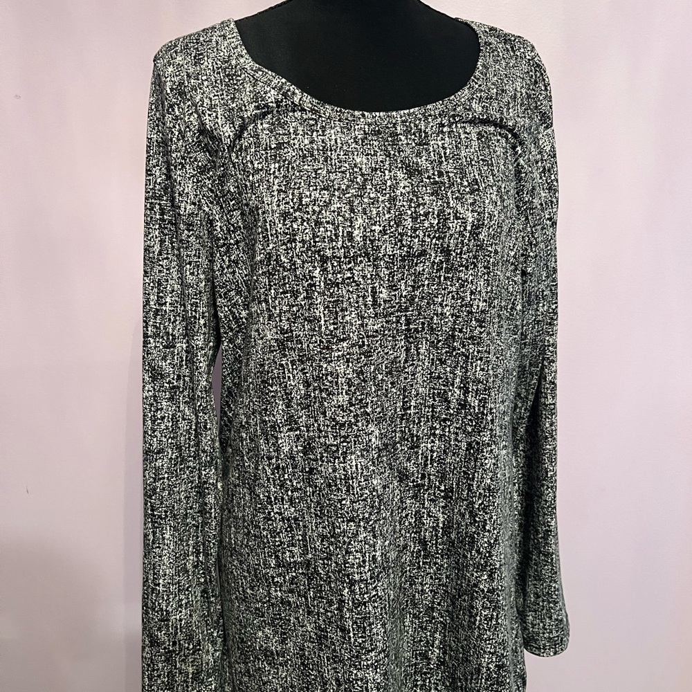 LuLaRoe Black and White Long Sleeve Dress